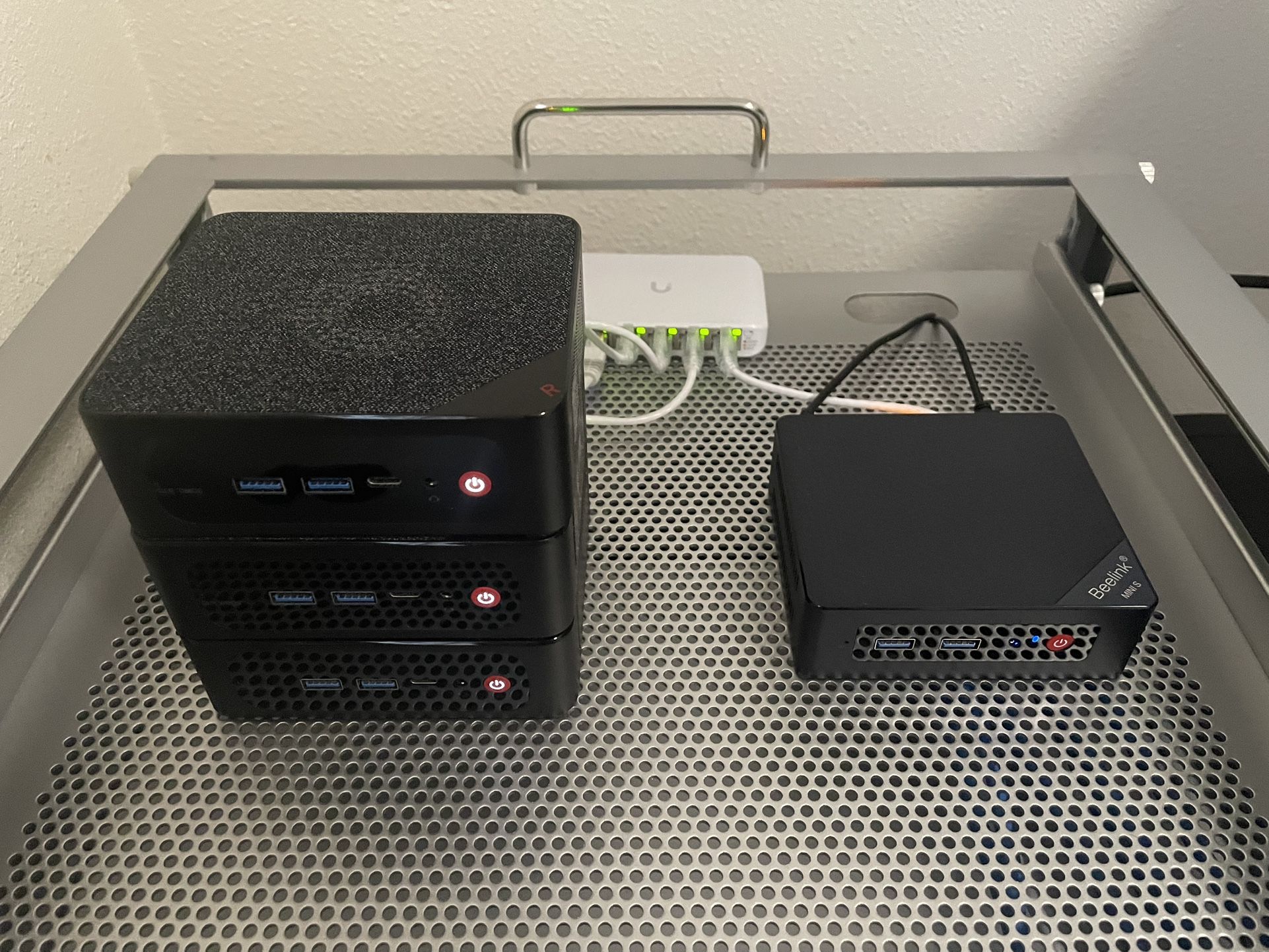 Beelink Ser5 Mini PC Cluster