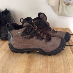Merrell Men’s Hiking Boots SZ 12