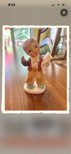 Vintage Goebel Hummel #135 Soloist Boy Singing Figurine
