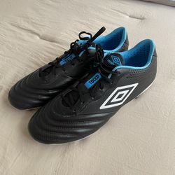 Umbro Soccer Cleats Size 11.5 