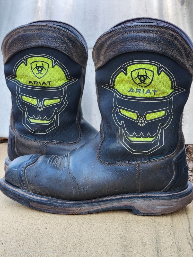 Ariat Men's WorkHog XT VentTEK Bold Carbon Toe Waterproof Work Boots.