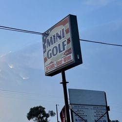 Mini Golf Sign