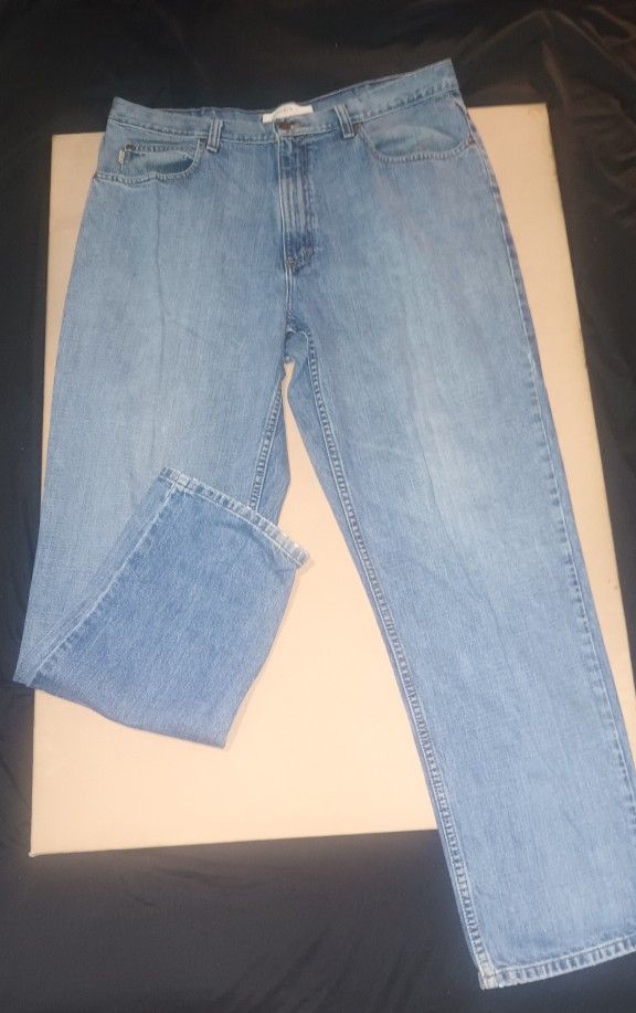 L.L. Bean Double L Natural Fit 32 37