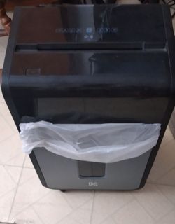 TRU RED 16-sheet Shredder