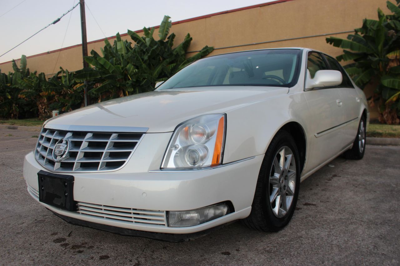 2011 Cadillac DTS