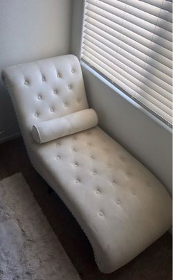 White Tufted Chaise Lounge with Bolster Pillow