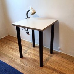 TABLE n LAMP
