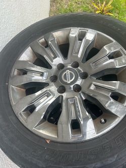 2017 Nissan Titan Platinum Reserve Rim