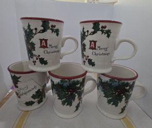 William Sonoma "Vintage Christmas card" Holly white coffee cups mugs