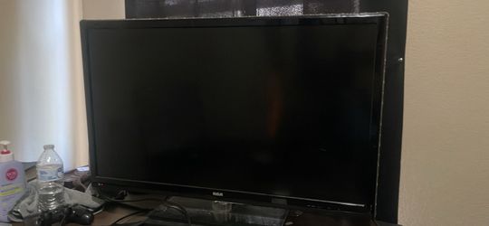 30 inch TV (DVD Player)