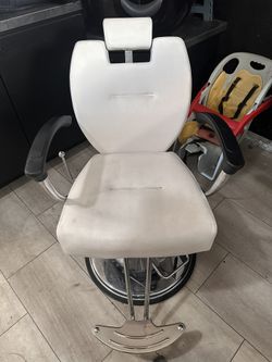 Salon Chair