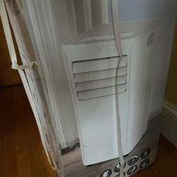 12K BTU Portable AC / Dehumidifier  Brand New  With Remote Control 