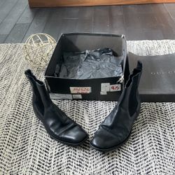 Classic Gucci Men’s Black Boot with GG detail
