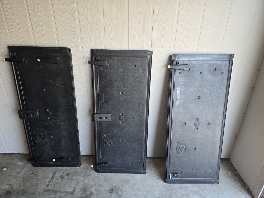 ORIGINAL CHEVY AVALANCHE TONNEAU COVERS