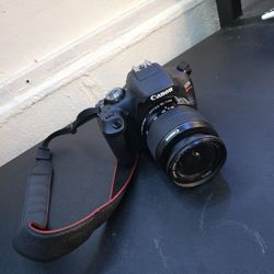 Canon EOS Rebel T7 Great Condition!