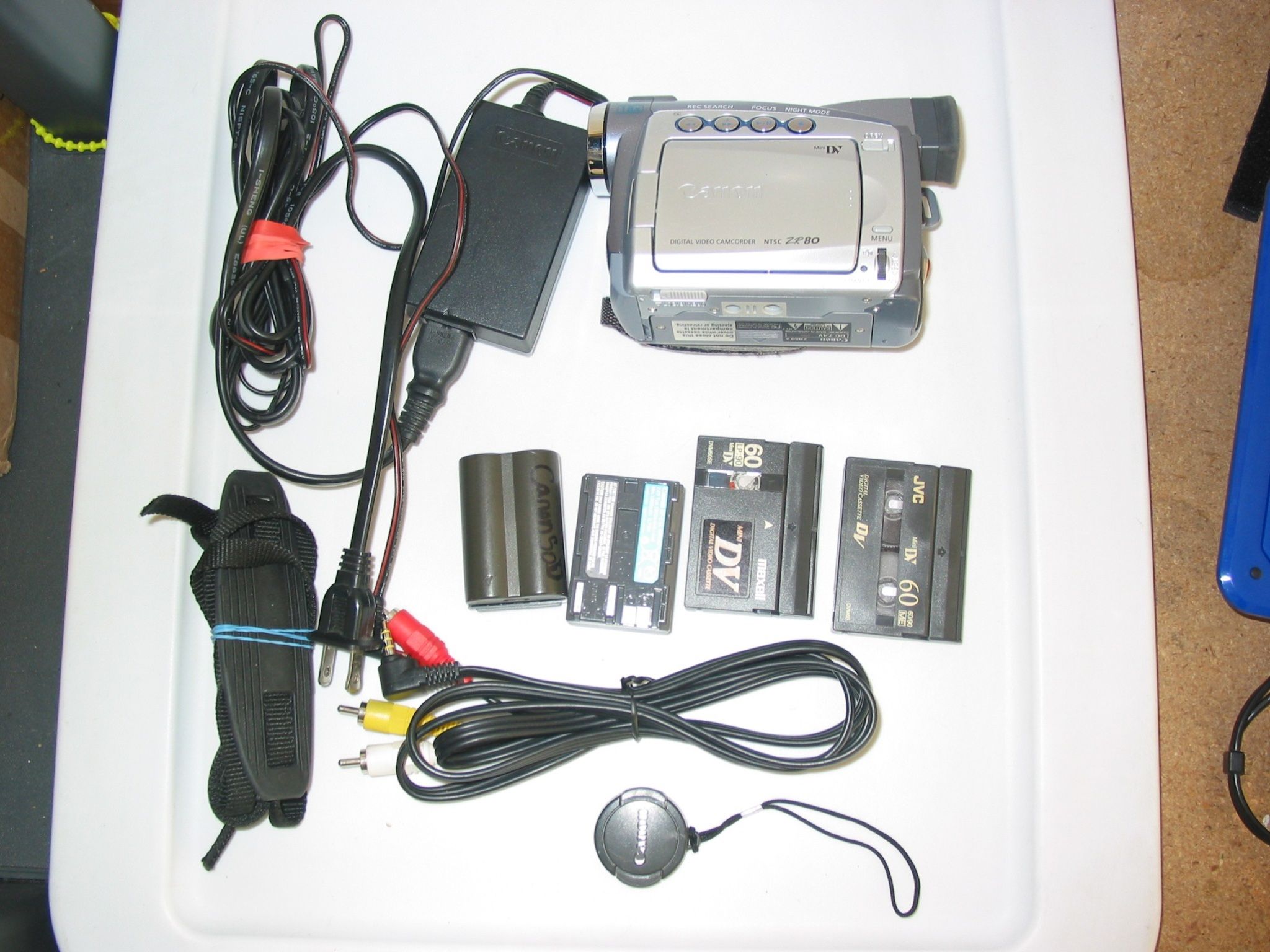 Canon ZR60 MiniDV Tape Video Camcorder Digital Cassette Playback Player Transfer