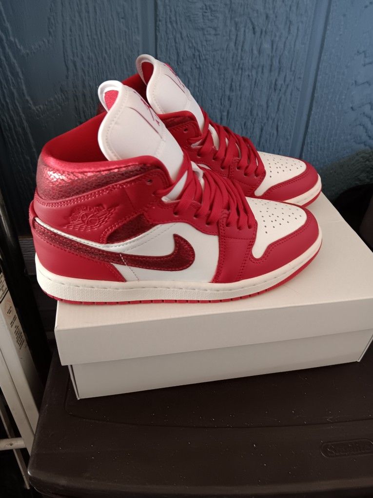 WMSN Air Jordan 1 Cracked Leather