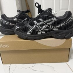 ASICS gel-1130 - size 7.5 men (used like new)