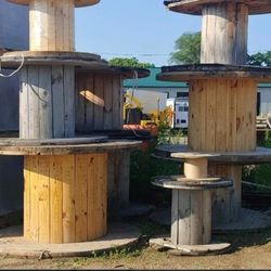 Wooden Spools And Pallets For Sale 