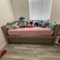 Twin Bed