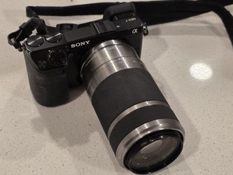 Sony A Nex 7 With Lens