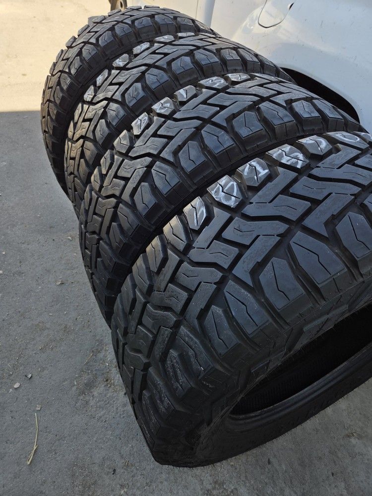 4 used tires Lt38x13.50r22 Toyo RT Open Country $450.00 all 4