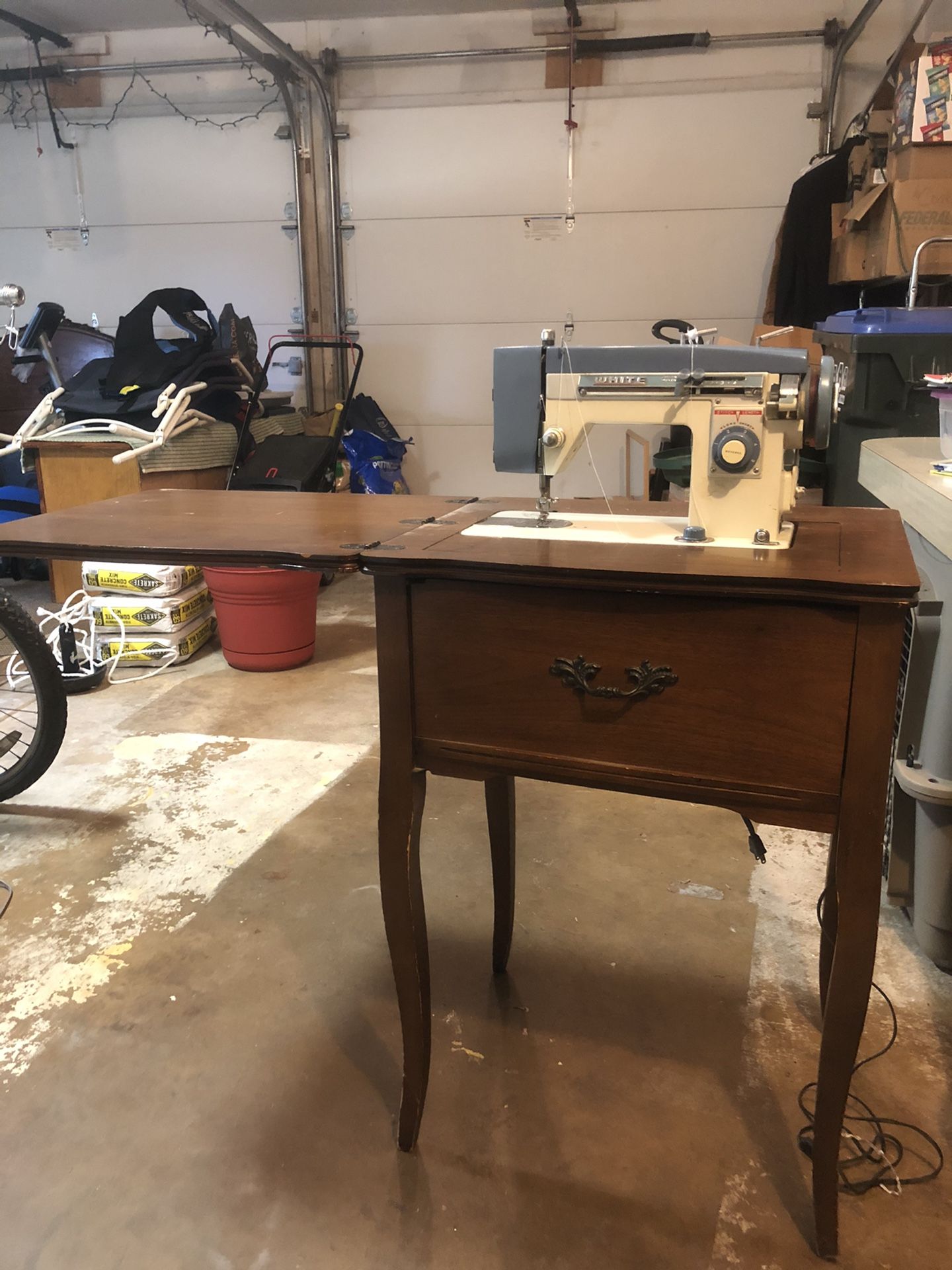 Vintage White Zig Zag Sewing Machine