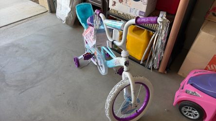 Frozen kids bike