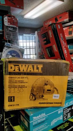 DEWALT COMPACT JIG SAW KIT