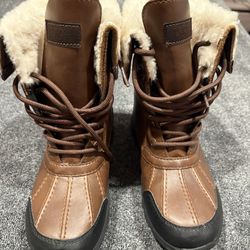 Ugg Kids Size 3 