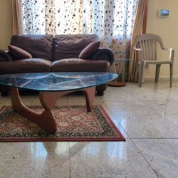 Classic Style Coffee Table  Triangle Tempered Glass Solid Wood