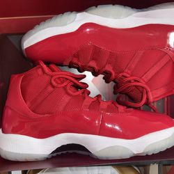 Red Jordan 11s 72-10 Size 13
