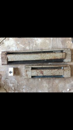 Baseboard heater with thermostat