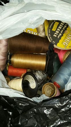 Sewing string .tailor string.