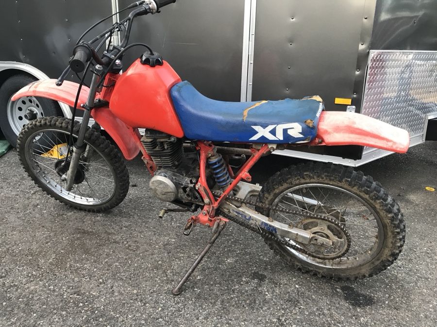 1985 xr100r store