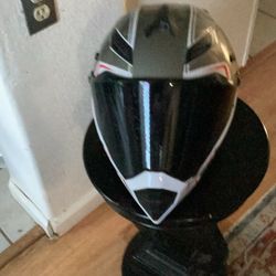 Motorcycle Helmet Size large 59 to 60 excellent condition dark glass