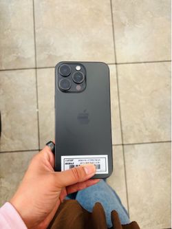iPHONE 15 PRO MAX ATT/CRICKET 1TB