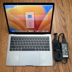 MacBook Pro 2017/8GB RAM/256GB GB/Fully Functional/LCD glitch/original price&$249