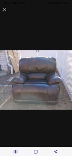 ALL LEATHER RECLINER