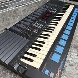 Yamaha Keyboard Synthesizer 1988