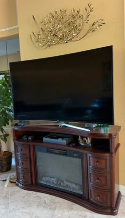 65” Samsung Curved TV - Seldomly Used, Like New