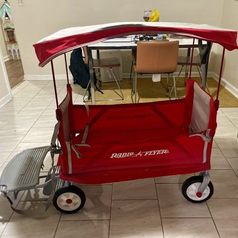 Tailgater Radio Flyer Wagon