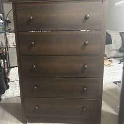 5-Drawer Chest Dresser