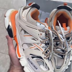 Balenciaga track