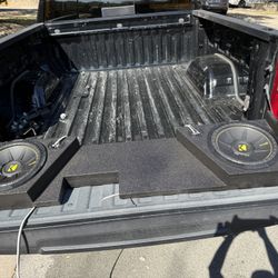 Two 12-inch kickers-custom Subwoofers box. Brand new with 800AMP, LC2 and WAVTECH.