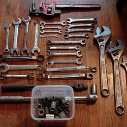 Wrenches, Sockets, Breaker Bars