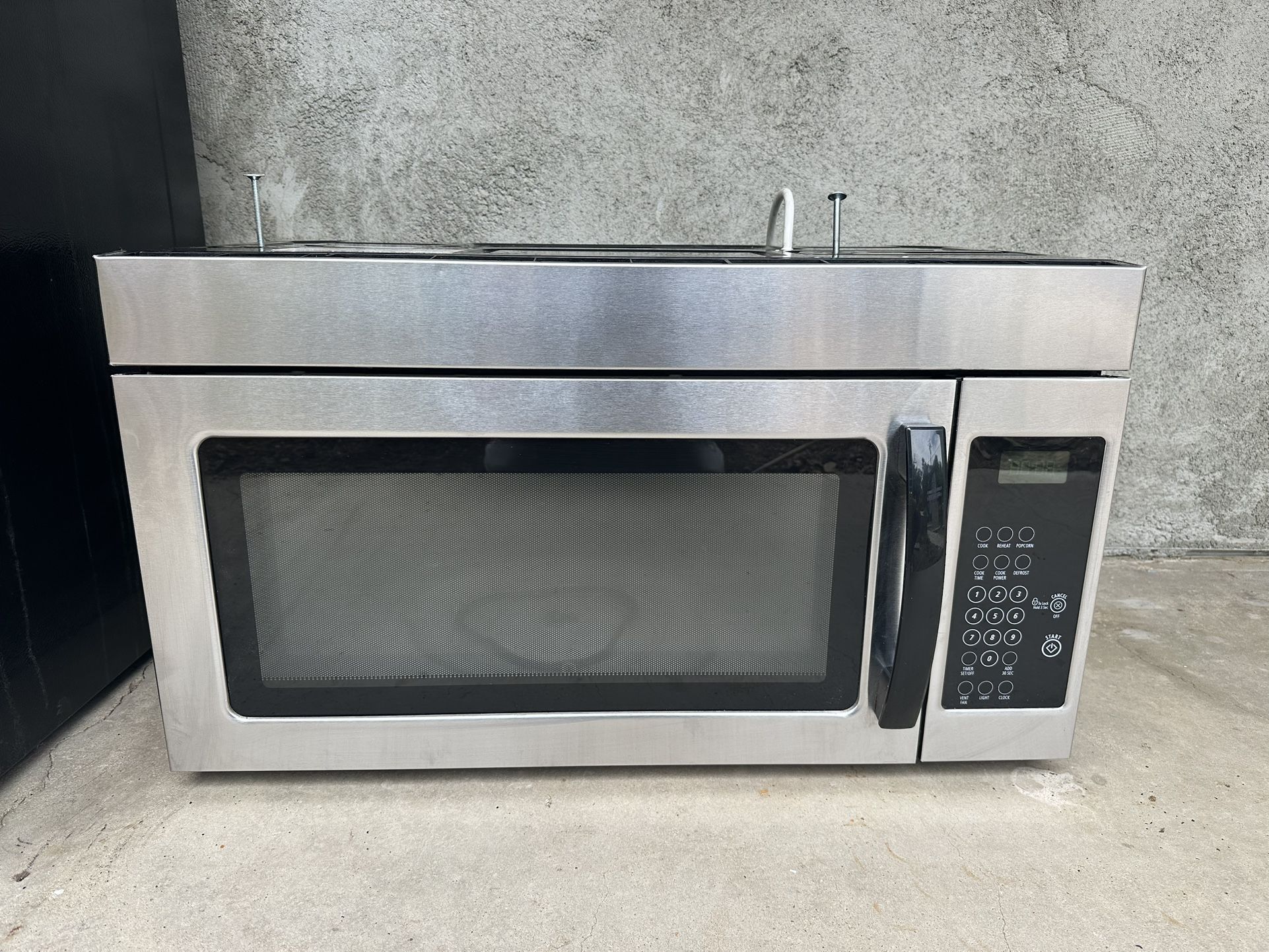 Whirlpool 1.6 cu. ft. Microwave-Range Hood Combination