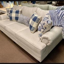 Linen Megget Sofa By Ashley Signature ☄️ Brand New✅ Delivery Available 🚚