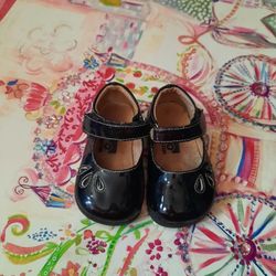 See Kai Run Shoes size 5
