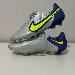 Nike Tiempo Elite mens 9.5